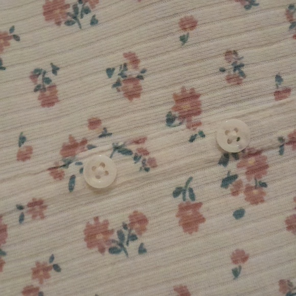 Flower Print Girls Baby Tee Size 14-16 - Picture 2 of 4